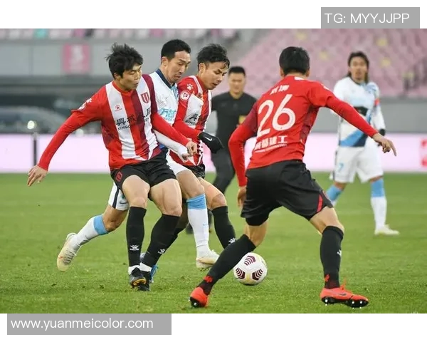 重庆篮球队在精英赛中的灵活性表现分析与战术探讨