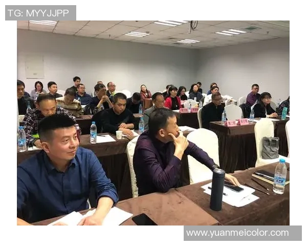 重庆足球队盯防策略分析及其在比赛中的成效与不足之处探讨