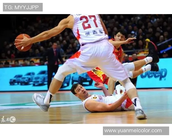 高诗岩：从青年才俊到篮球赛场的璀璨明星之路